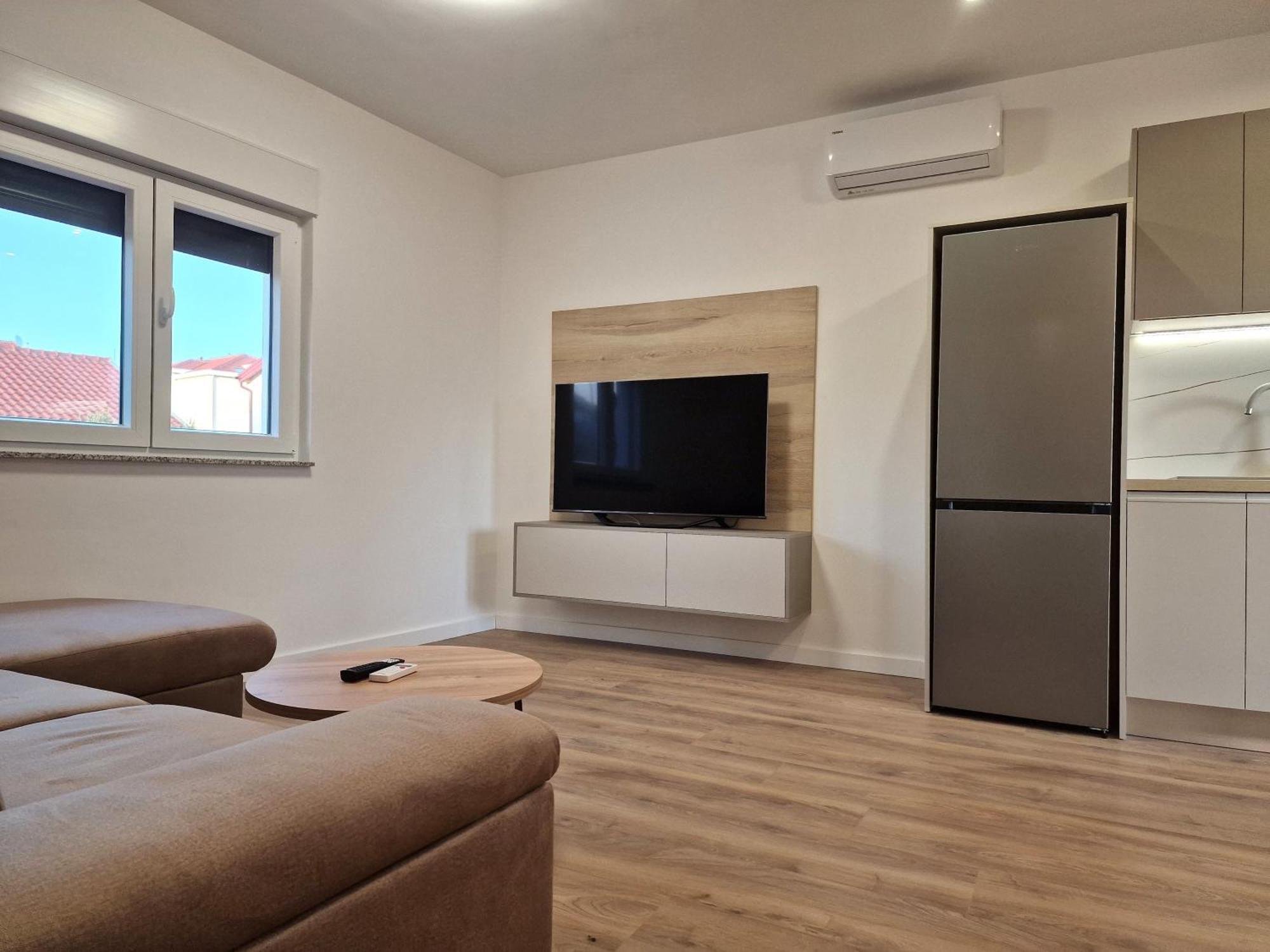 Apartments Okit โวดีเซ ภายนอก รูปภาพ