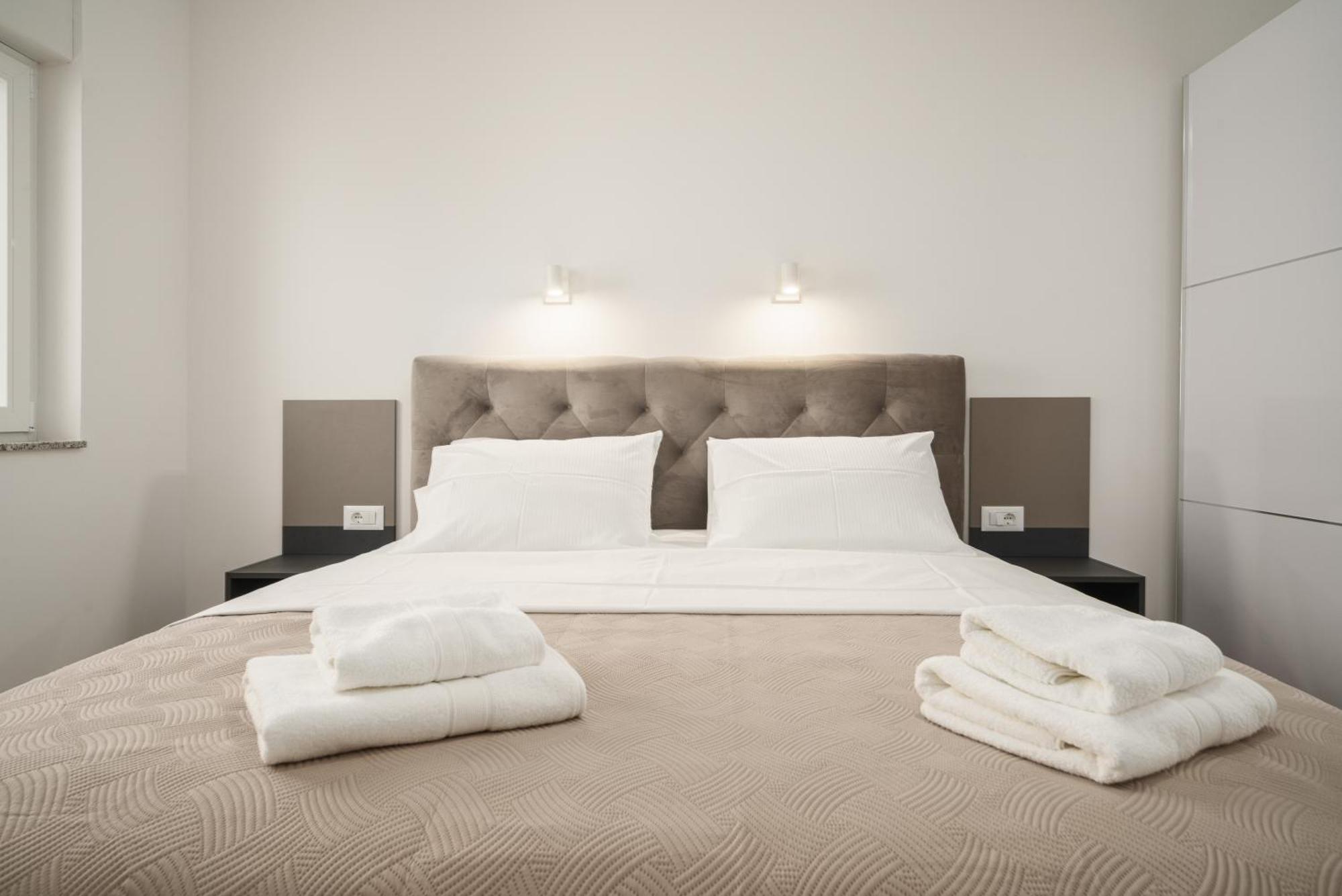 Apartments Okit โวดีเซ ภายนอก รูปภาพ